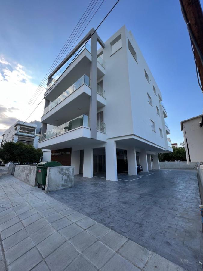 Natali'S Luxury Apartment Strovolos Exterior foto